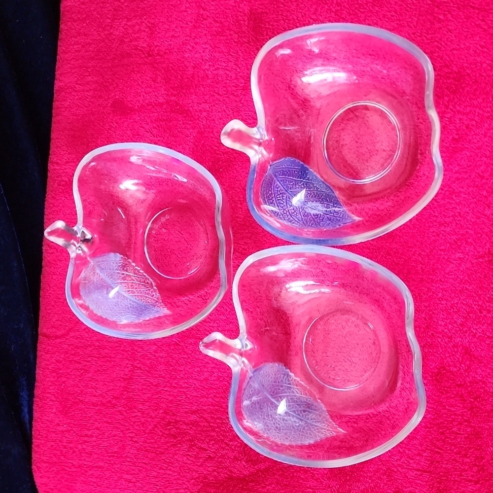 Set of 3 Glass Apple Bowls. By KIG Indonesia